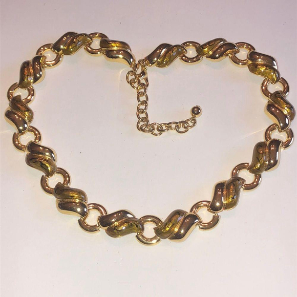 Vintage Jewelry - Vintage Gold Tone Retro Link Shimmer Enamel Boho Necklace